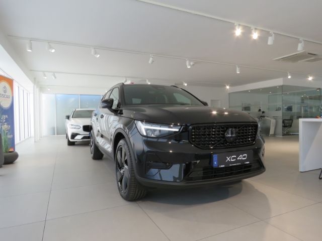 Gebraucht Volvo XC40 Plus 197 PS (144 kW) 2025 Schwarz SUV