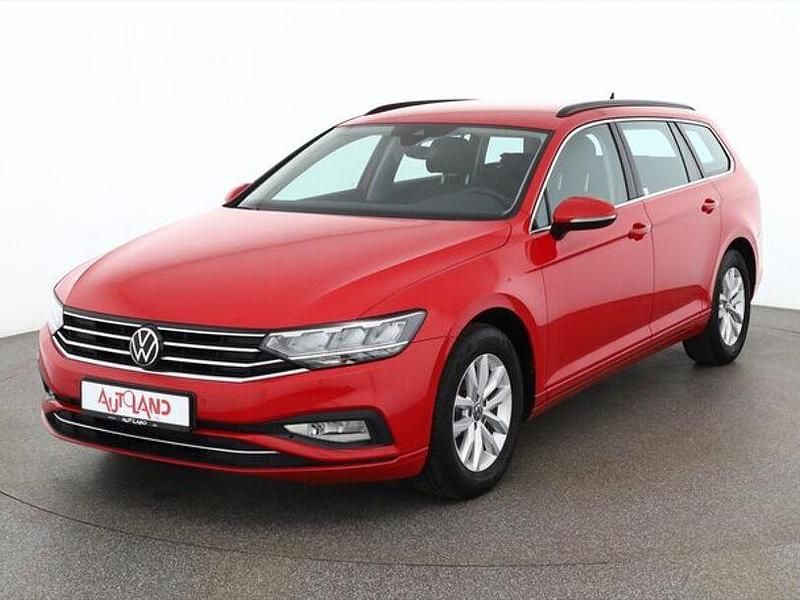 Gebraucht VW Passat Business 122 PS (89 kW) 2023 Rot Kombi
