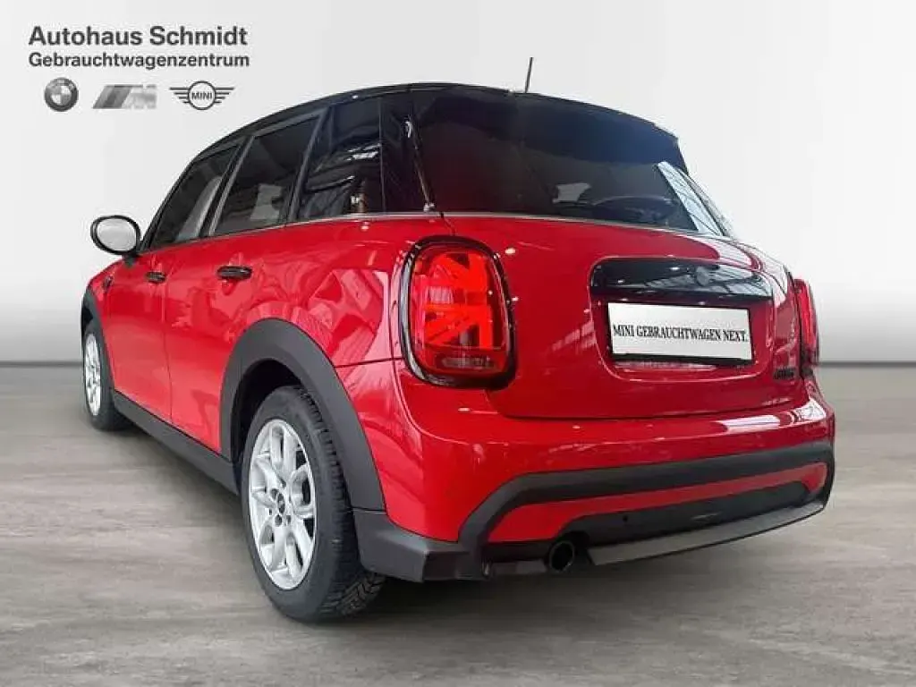 Gebraucht Mini Cooper 136 PS (100 kW) 2024 Chili red Kleinwagen