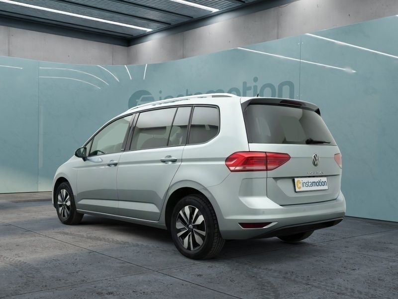 Gebraucht VW Touran Move 150 PS (110 kW) 2024 Silber Van / Kleinbus
