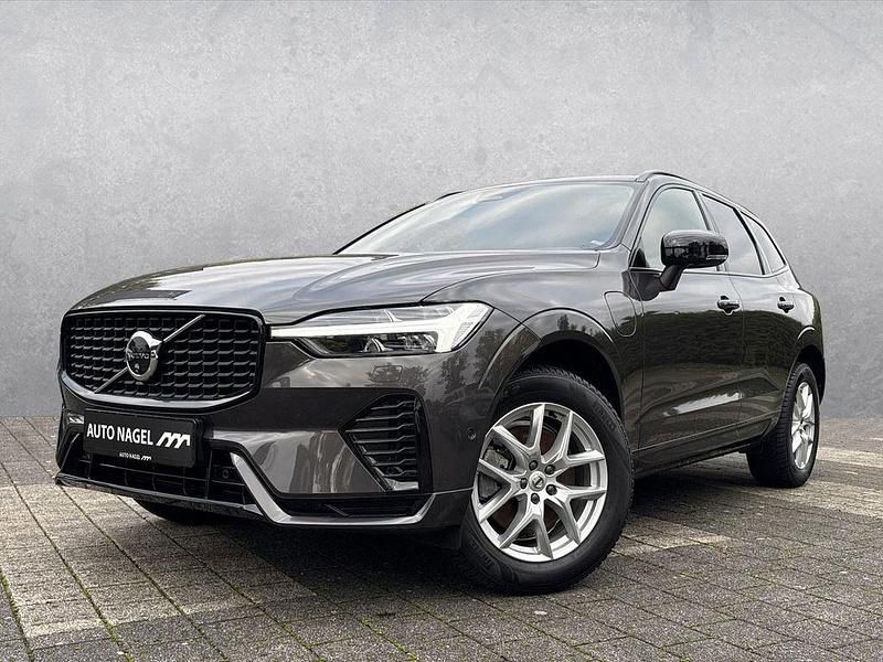 Grau Gebraucht 2024 Volvo XC60 Plus SUV | 46.980 € (Superpreis) - Bild 1/4