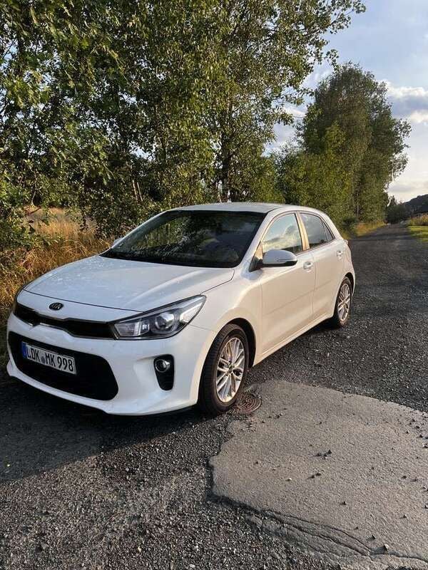 Gebraucht 2018 Kia Rio DREAM-TEAM Edition Limousine | 7.999 € (Guter Preis) - Bild 1/4