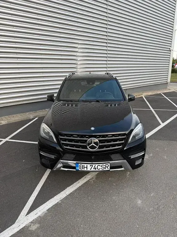 Gebraucht Mercedes ML350 258 PS (189 kW) 2015 Schwarz SUV