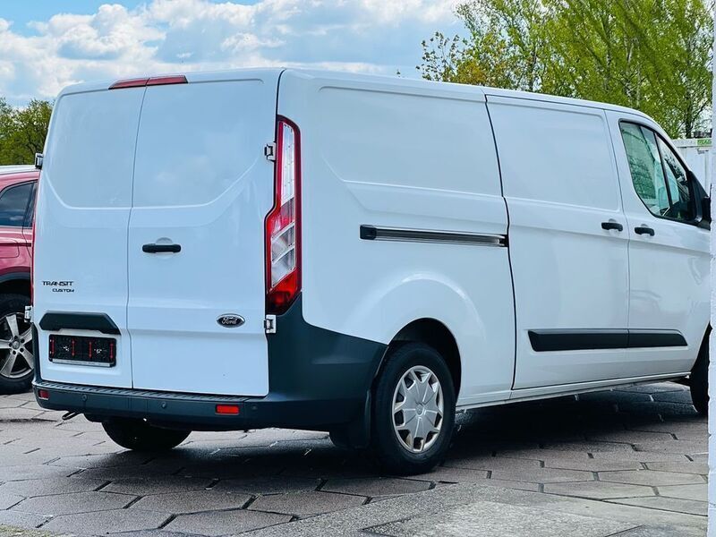 Gebraucht Ford Transit Custom Trend 131 PS (96 kW) 2017 Weiß Limousine