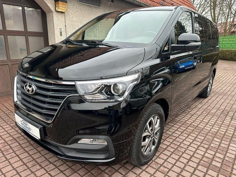 Gebraucht Hyundai H-1 Premium 170 PS (125 kW) 2020 Schwarz Van / Kleinbus