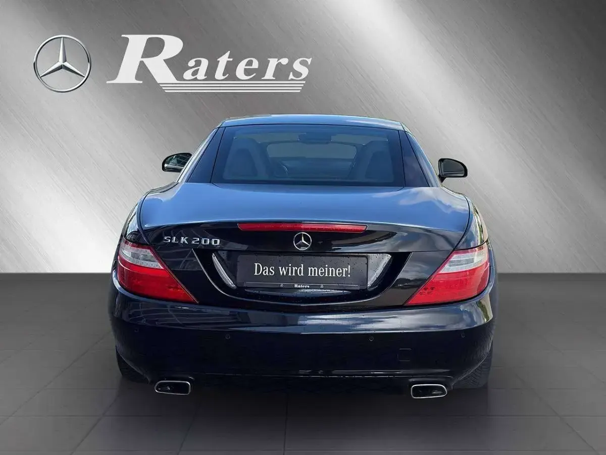 Gebraucht Mercedes SLK200 184 PS (135 kW) 2011 Obsidianschwarz  metalliclack Cabrio