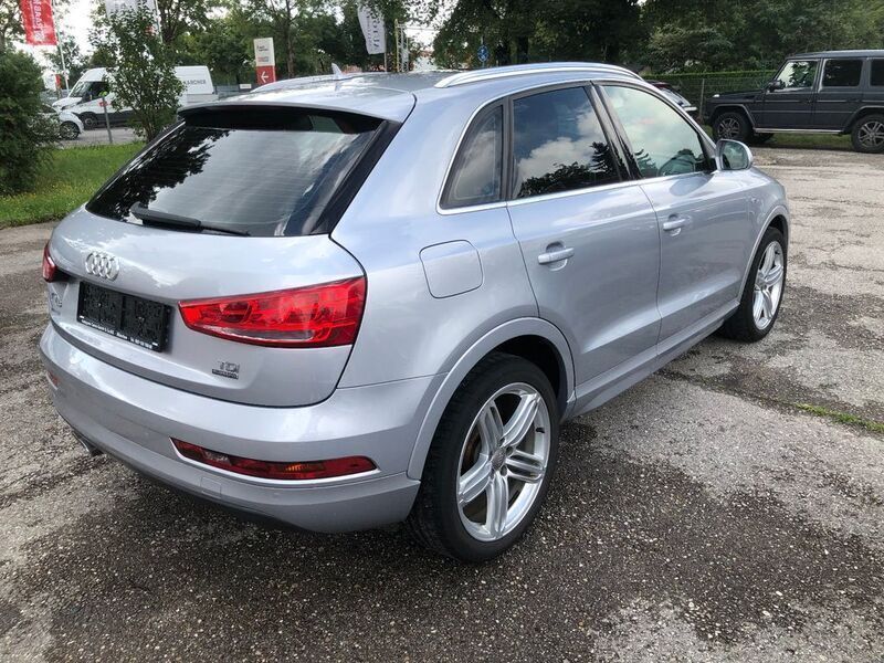 Gebraucht Audi Q3 S-Line 184 PS (135 kW) 2015 Silber SUV