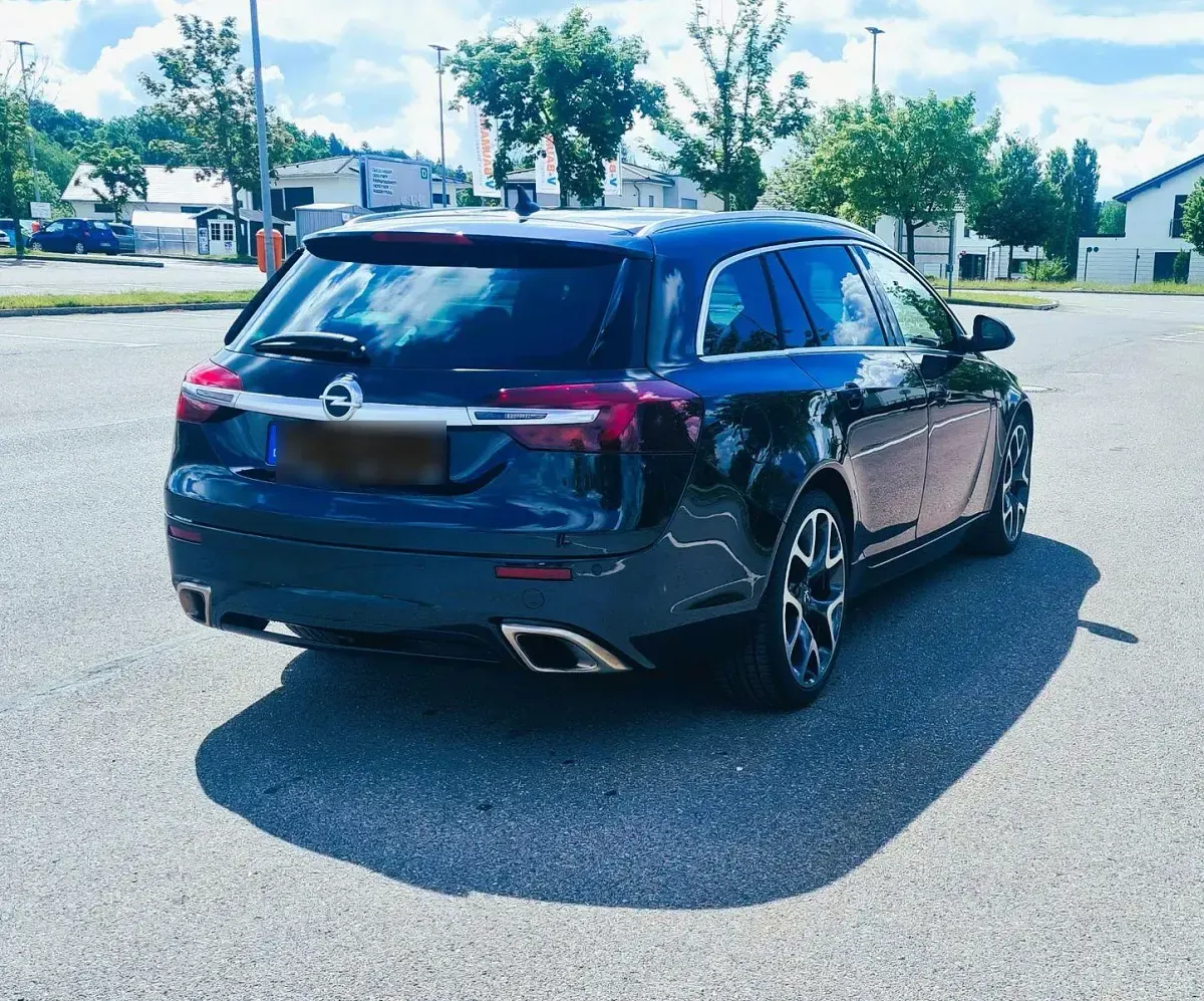 Gebraucht Opel Insignia OPC 325 PS (239 kW) 2015 Schwarz Kombi