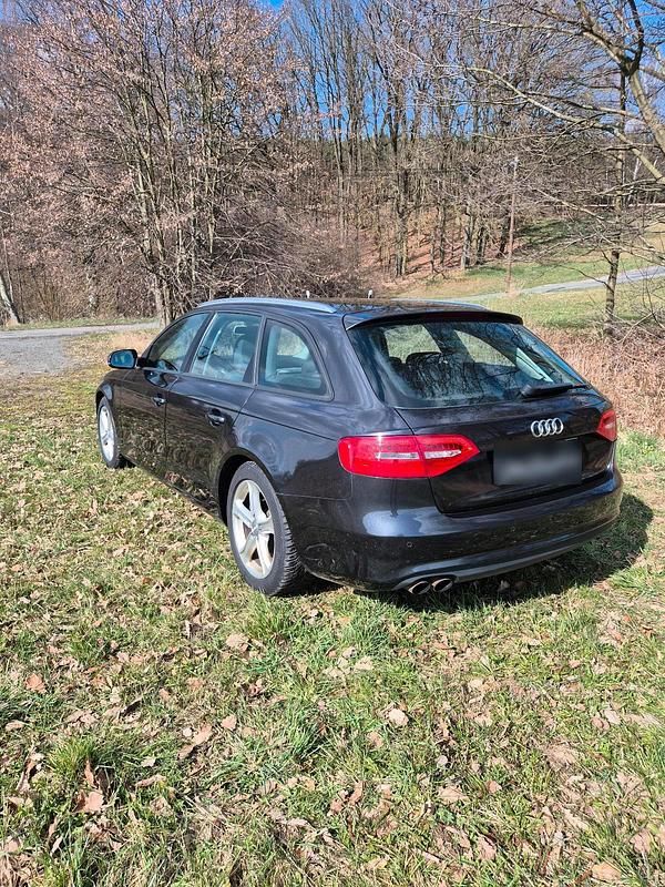 Gebraucht Audi A4 177 PS (130 kW) 2012 Grau Kombi