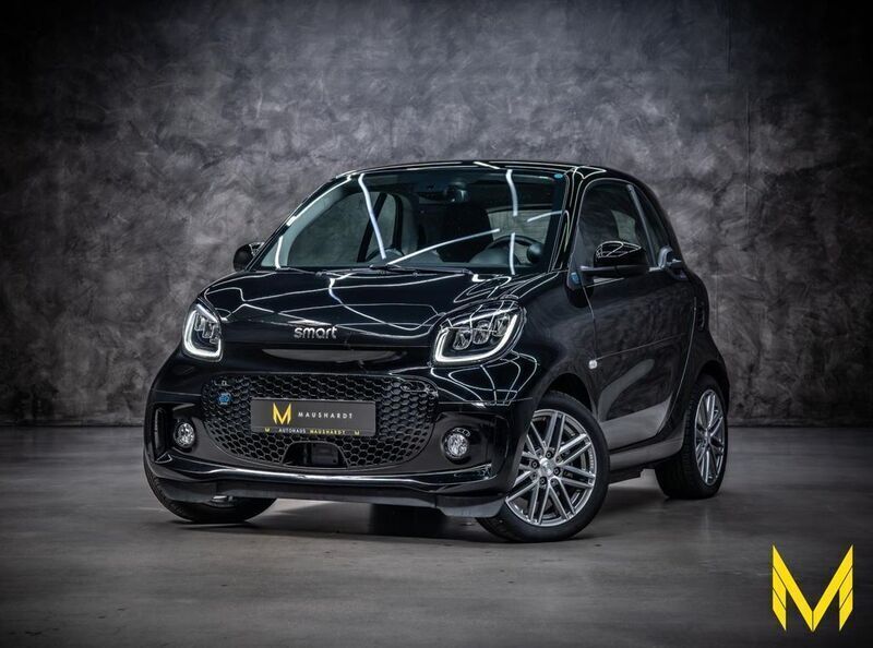 (black (schwarz)) Gebraucht 2024 Smart ForTwo Electric Drive Prime Coupé | 17.777 € (Guter Preis) - Bild 1/4