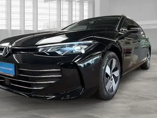 Gebraucht VW Passat Business 150 PS (110 kW) 2025 Schwarz Kombi