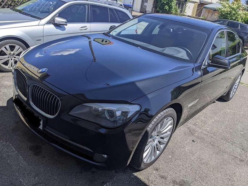 Gebraucht BMW 730 245 PS (180 kW) 2010 Schwarz Limousine