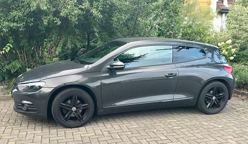 Grau Gebraucht 2012 VW Scirocco Coupé | 7.300 € (Guter Preis) - Bild 1/4