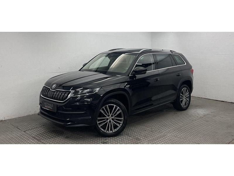 Black magic perleffe (metallic) Gebraucht 2020 Skoda Kodiaq SUV | 32.800 € - Bild 1/4