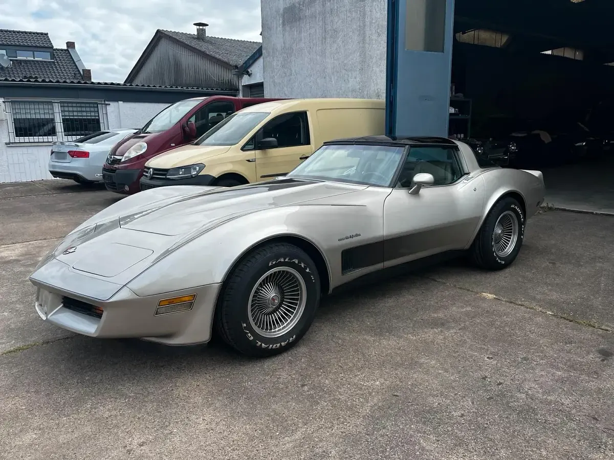 Gebraucht Chevrolet Corvette C3 203 PS (149 kW) 1982 Beige Coupé