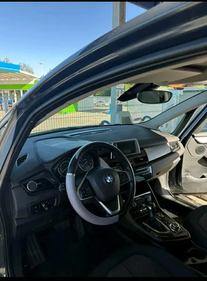 Gebraucht BMW 218 150 PS (110 kW) 2015 Grau Kombi