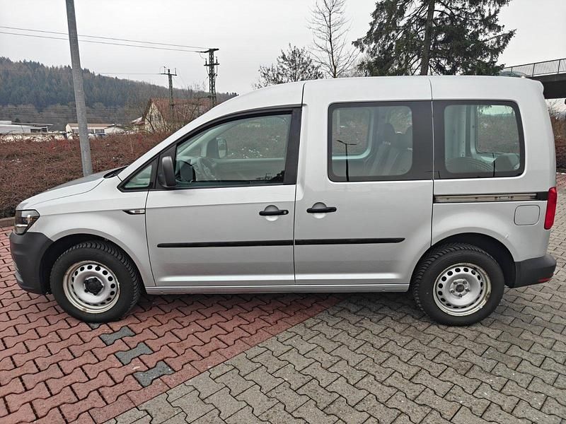 Gebraucht VW Caddy 102 PS (75 kW) 2016 Silber Van / Kleinbus