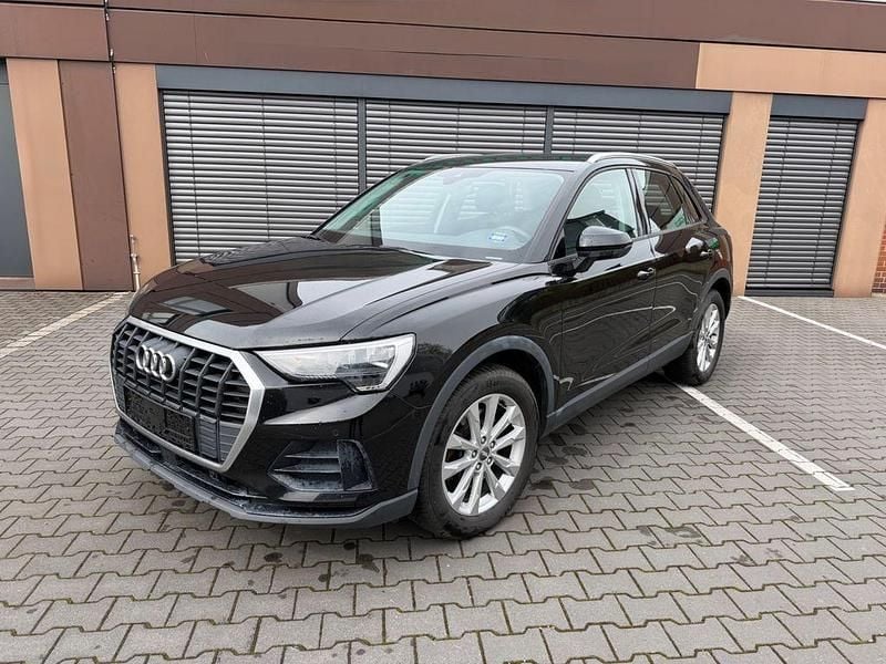 Gebraucht Audi Q3 Ambiente 190 PS (139 kW) 2019 Schwarz SUV