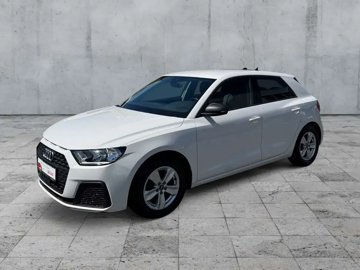 Gebraucht Audi A1 95 PS (69 kW) 2022 Cortinaweiß SUV