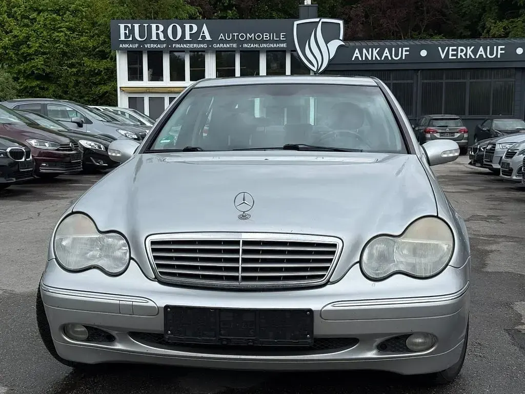 Gebraucht Mercedes C240 Elegance 170 PS (125 kW) 2003 Silber Limousine