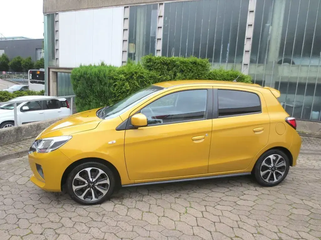 Gebraucht Mitsubishi Space Star Spirit+ 71 PS (52 kW) 2022 Gelb Kleinwagen