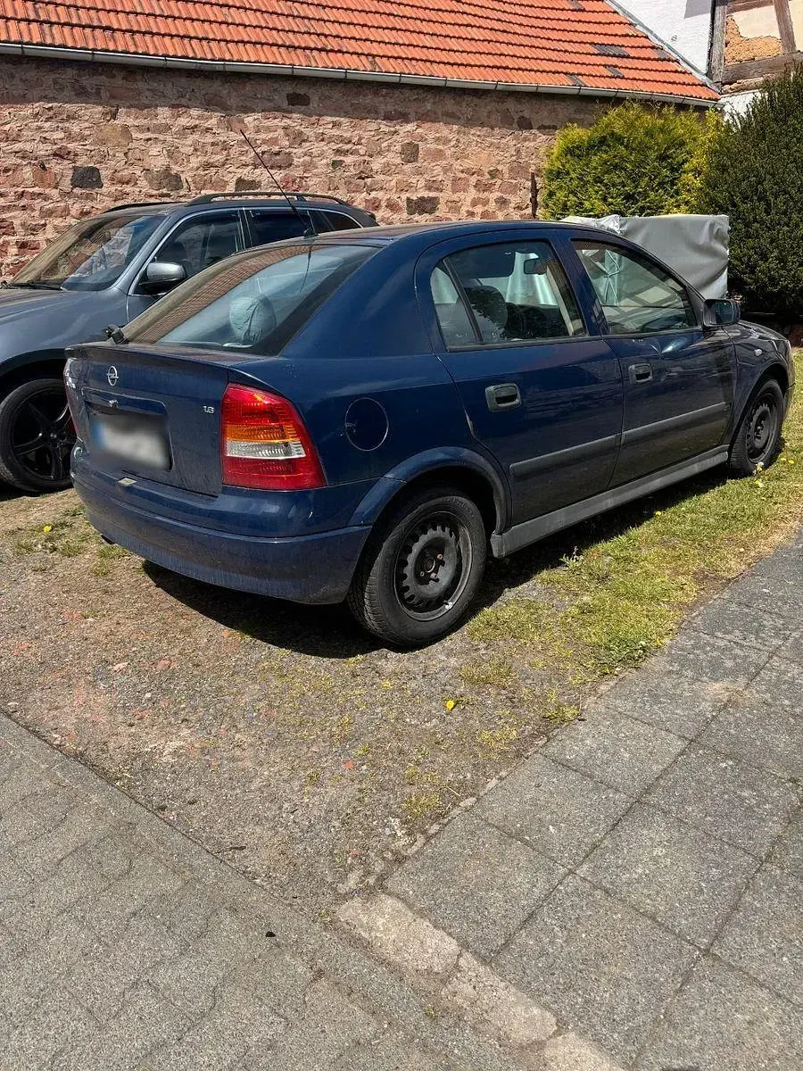 Gebraucht Opel Astra 101 PS (74 kW) 2002 Blau Limousine