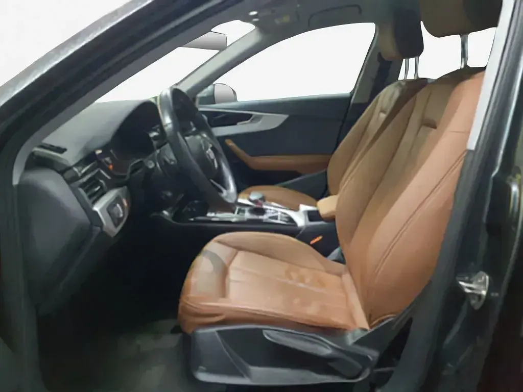 Gebraucht Audi A4 S-Line 204 PS (150 kW) 2021 Daytonagrau perleffekt Limousine
