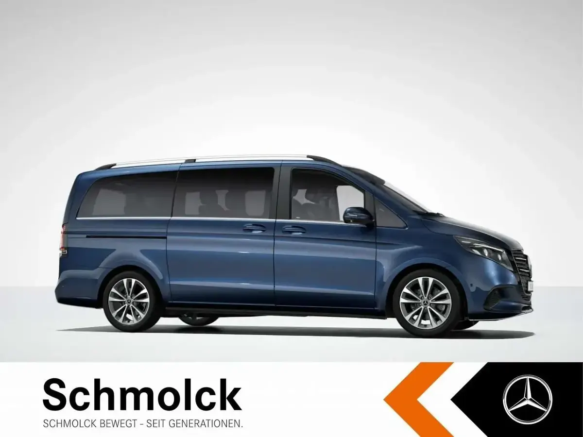 Gebraucht Mercedes V220 Avantgarde 163 PS (119 kW) 2025 Blau Van / Kleinbus