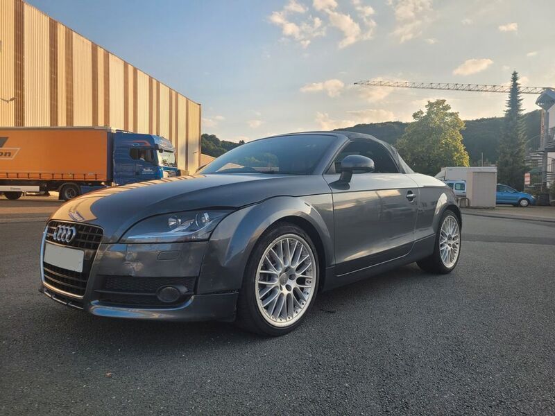 Silber Gebraucht 2007 Audi TT Roadster Sport Cabrio | 3.800 € - Bild 1/4