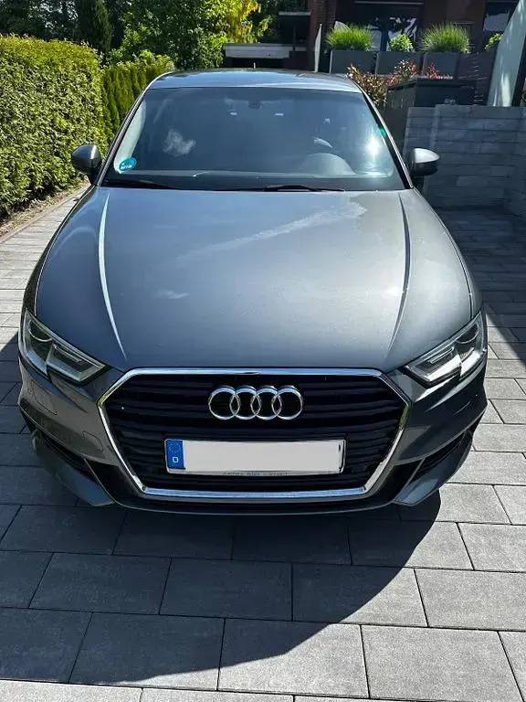 Gebraucht Audi A3 S-Line 150 PS (110 kW) 2018 Grau Limousine