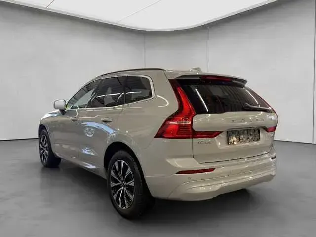 Gebraucht Volvo XC60 Core 250 PS (183 kW) 2024 Grau SUV