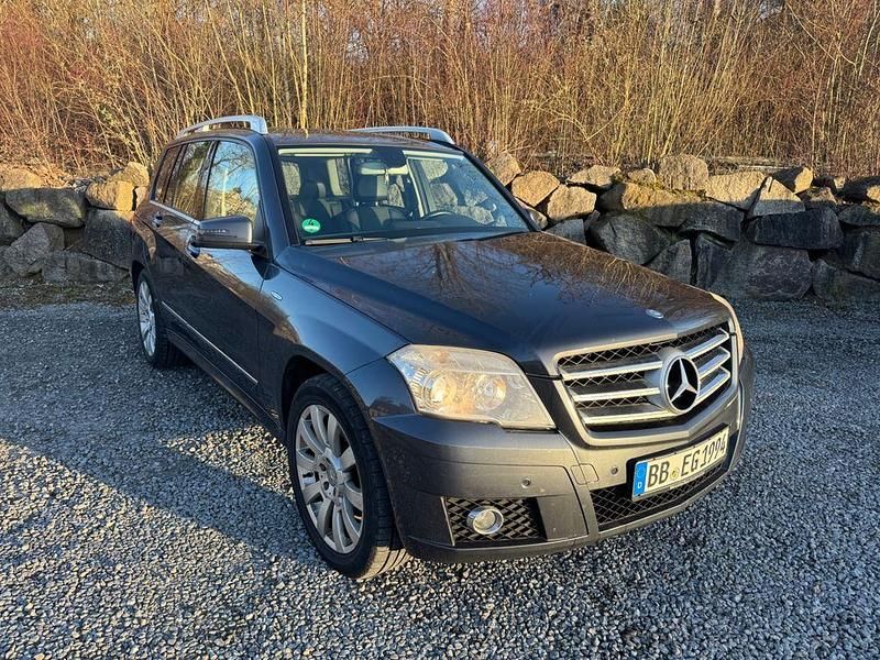 Gebraucht Mercedes GLK250 204 PS (150 kW) 2011 Grau SUV