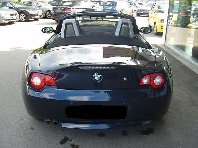 Gebraucht BMW Z4 192 PS (141 kW) 2004 Blau Cabrio