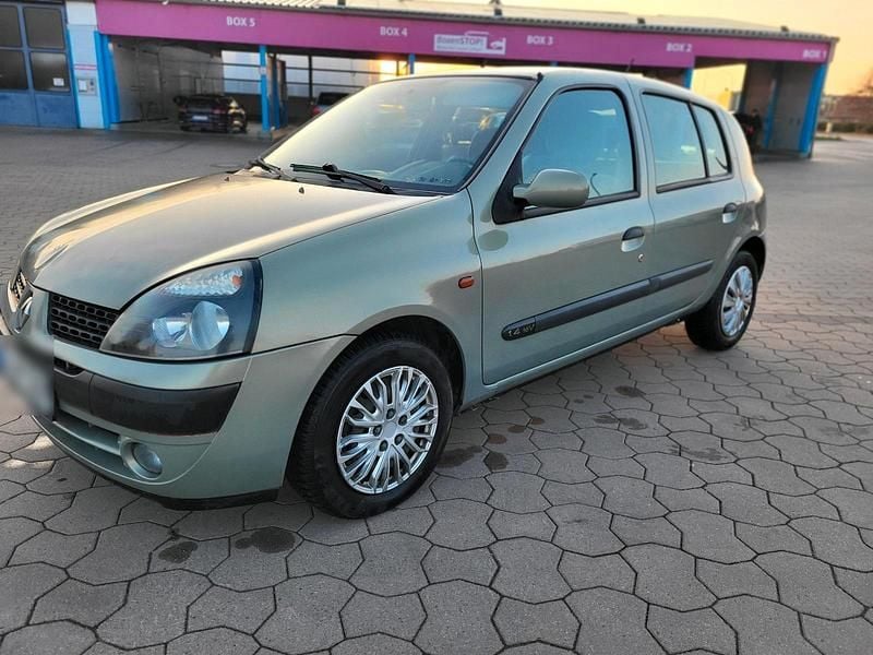 Gebraucht Renault Clio II 2002 Grün Kleinwagen
