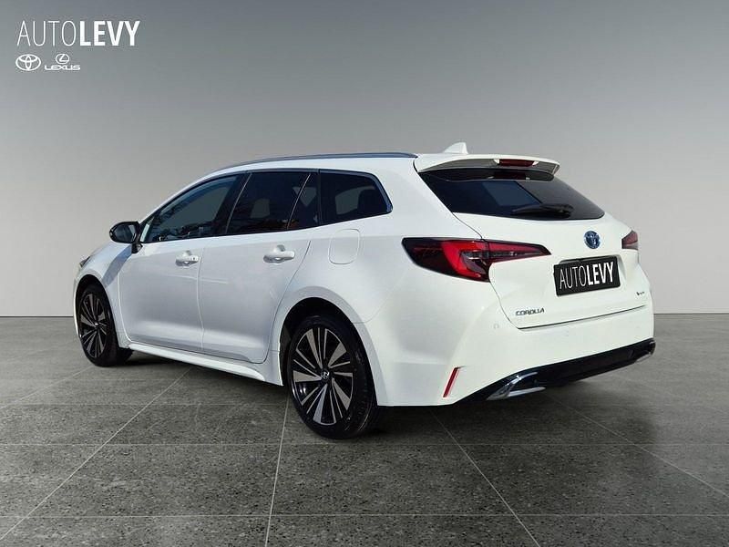 Neu Toyota Corolla 196 PS (144 kW) 2025 Weiß Kombi