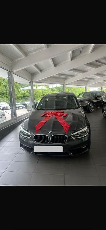 Gebraucht BMW 118 Advantage 136 PS (100 kW) 2018 Grau Kleinwagen