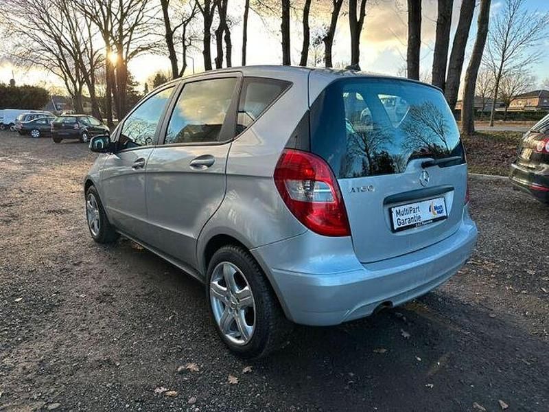 Gebraucht Mercedes A160 95 PS (69 kW) 2010 Silber Limousine