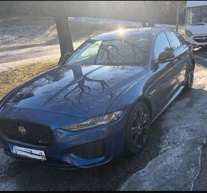 Gebraucht 2021 Jaguar XE R-Dynamic Limousine | 25.900 € (Fairer Preis) - Bild 1/4