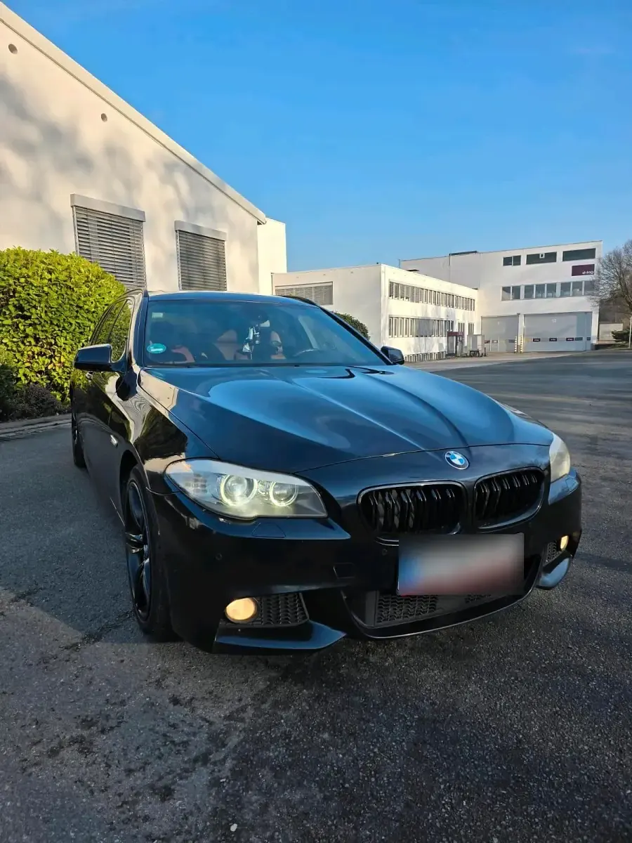 Gebraucht BMW 530 M Sport 258 PS (189 kW) 2011 Schwarz Kombi