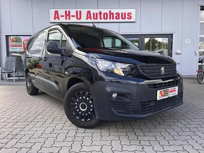 Lack onyx schwarz/typ aussenverk Gebraucht 2019 Peugeot Partner Premium Van / Kleinbus | 14.950 € (Etwas zu teuer) - Bild 1/4