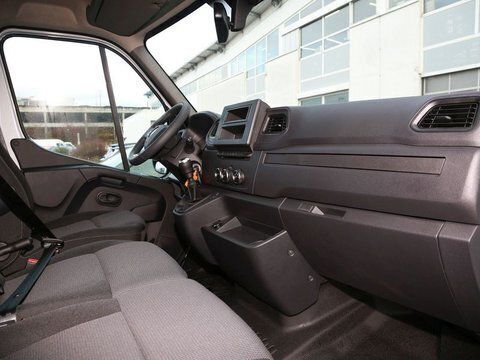 Weiß Gebraucht 2021 Renault Master Komfort Van | 38.068 € (Etwas zu teuer) - Bild 1/4