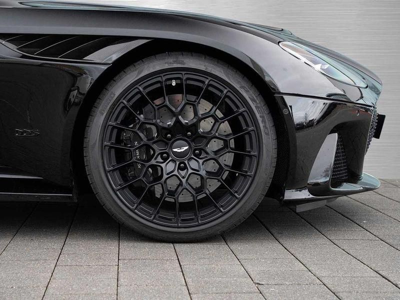 Gebraucht Aston Martin DBS 770 PS (566 kW) 2024 Onyx black Coupé