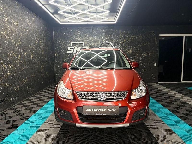Gebraucht Suzuki SX4 Style 135 PS (99 kW) 2013 Orange SUV