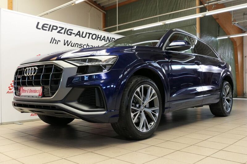 Navarrablau metallic Gebraucht 2019 Audi Q8 S-Line SUV | 51.674 € (Guter Preis) - Bild 1/4