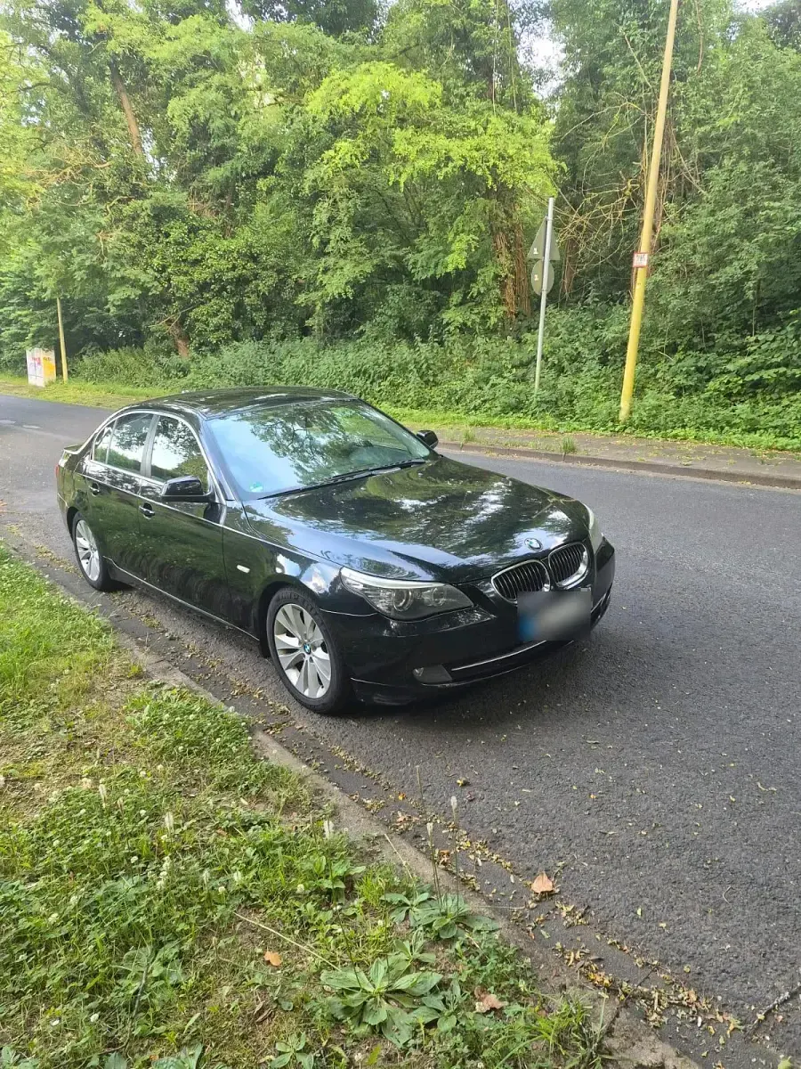 Gebraucht BMW 523 Advantage 2009 Schwarz Limousine