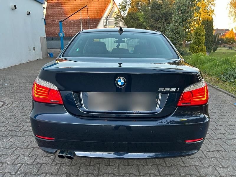 Second-hand BMW 525 218 CP (160 kW) 2008 Berlinǎ
