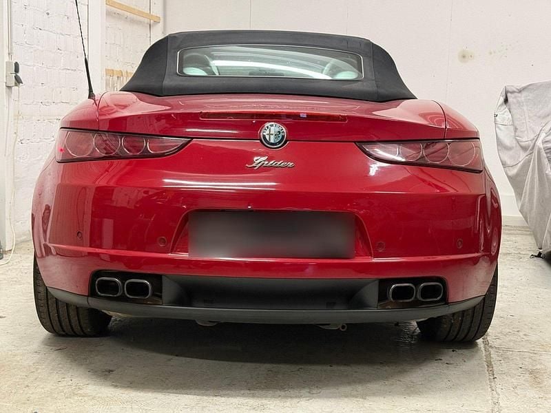 Gebraucht Alfa Romeo Spider 185 PS (136 kW) 2008 Rot Cabrio