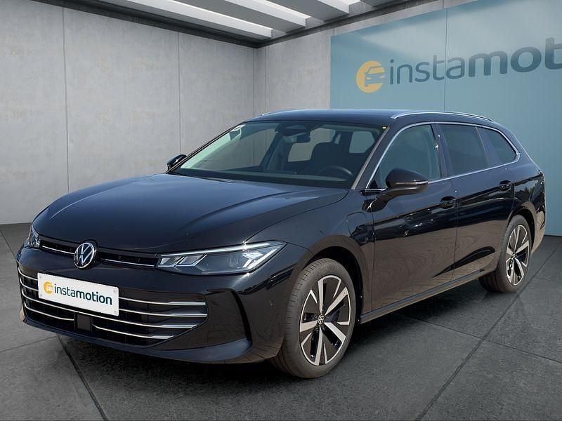 Schwarz Gebraucht 2024 VW Passat Kombi | 36.899 € (Fairer Preis) - Bild 1/4