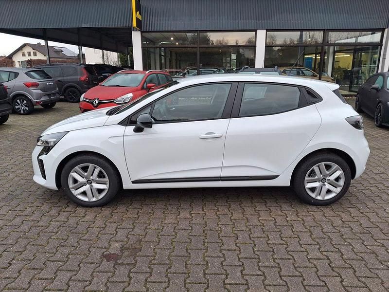 Neu Renault Clio V Evolution 91 PS (66 kW) 2025 Weiß Limousine