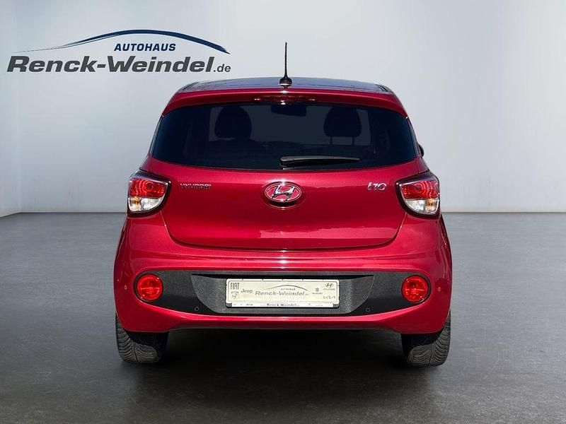 Gebraucht Hyundai i10 87 PS (63 kW) 2017 Rot Kleinwagen